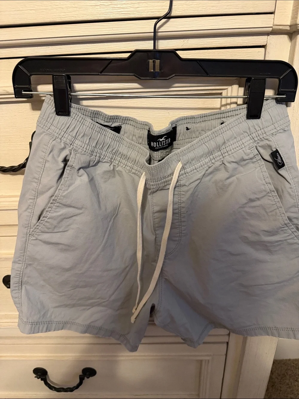 Hollister Light Gray Men’s Elastic Drawstring Shorts
